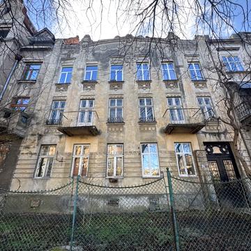 Євгена Коновальця вул. (), 15