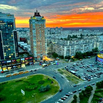 Оболонський просп., 26