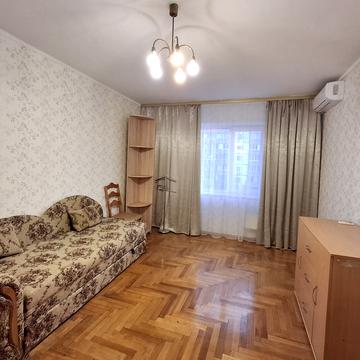 Райдужна вул., 39