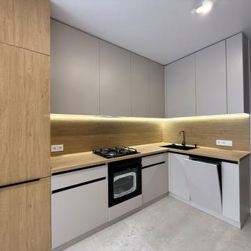 Мартинова просп., (вул. Григорія Сковороди, 16)