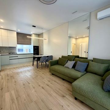 Полтавська вул.