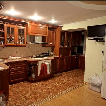 Вайсера вул., 4