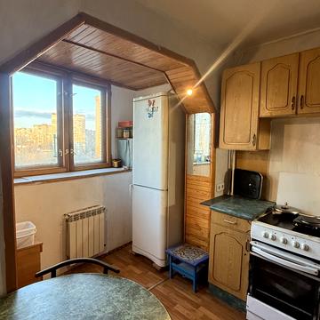 Георгія Гонгадзе просп. (Радянської України), 9-А