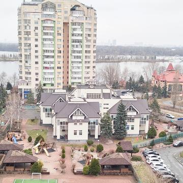 Володимира Івасюка просп. (Героїв Сталінграду), 12-Г корпус 1