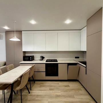 Зелена вул., 204д