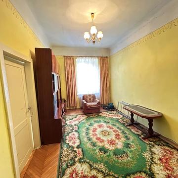 Ринок пл., 34