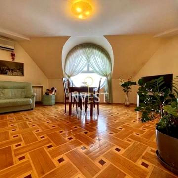 Воскресенська вул. (Леніна), 28