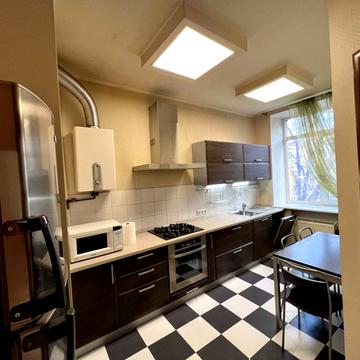 Кирилівська вул. (Фрунзе), 109-В/1