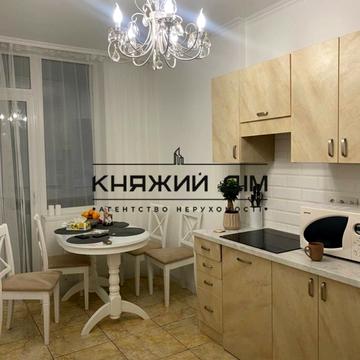 Івана Крамського вул., 9