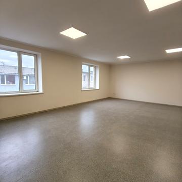 Богдана Хмельницького вул., 14