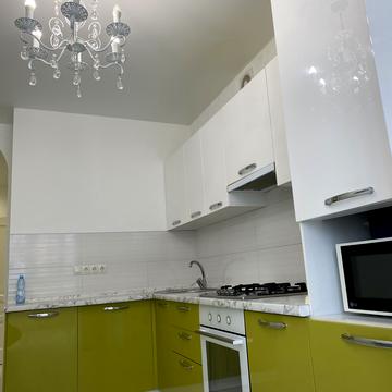 Університетська вул., 2-В