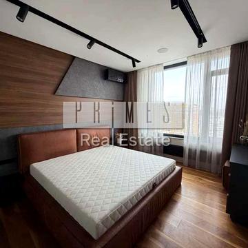 Ділова вул. (Димитрова), 1/2