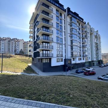 Джона Ленона вул., 41