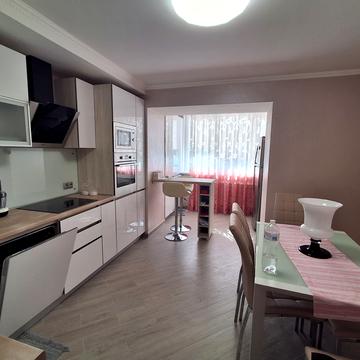 Сергія Корольова вул., 10-А