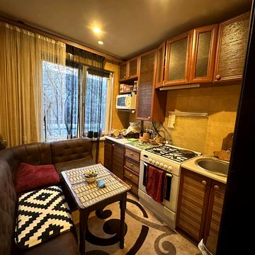 Вітрука вул., 41