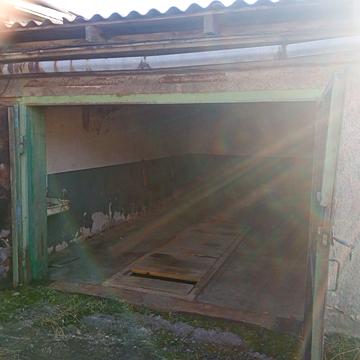 Олександра Петраківського вул. (Індустріальна), 15