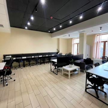 Героїв УПА вул., 65