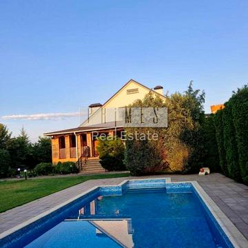 Сонячна вул.