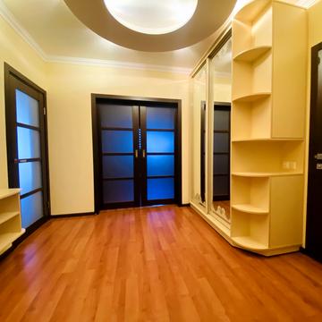 Бориса Гмирі вул., 9-В