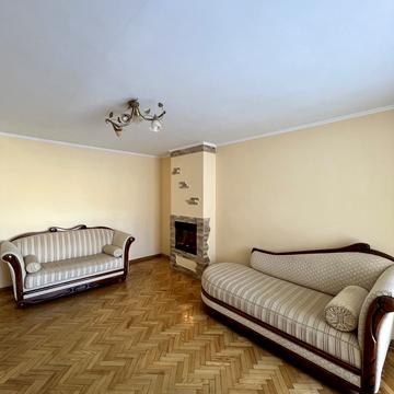 Софії Ковалевської вул., 25