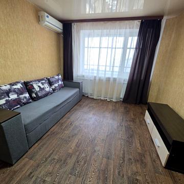 Тополина вул., 26