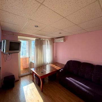 Ніла Армстронга вул. (Казакова), 1