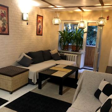 Ярослава Хомова пров. (Миколи Островського), 14-А