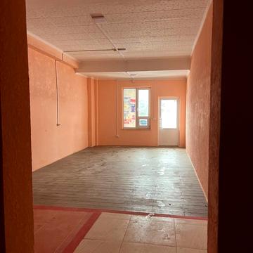 Максима Залізняка вул., 8