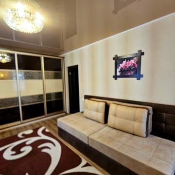 Рибасівська вул., 8