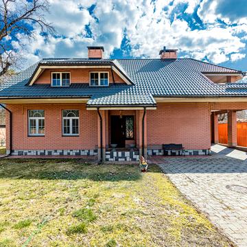 Квітки Цісик вул. (Гамарника), 81