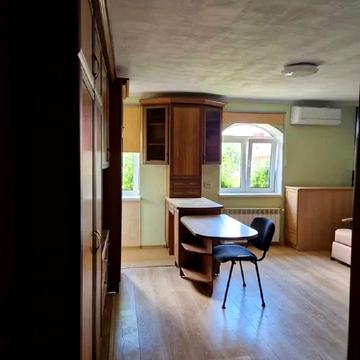 Лисеницька вул., 11