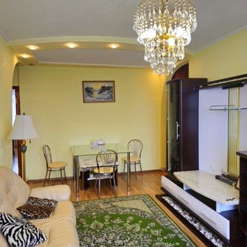 Європейська вул. (Новгородська), 8