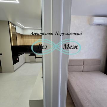 Мартинова просп., (вул. Григорія Сковороди, 12)