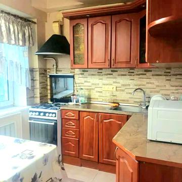 Ушинського вул., 11