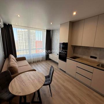 Всеволода Змієнка вул., 15/23