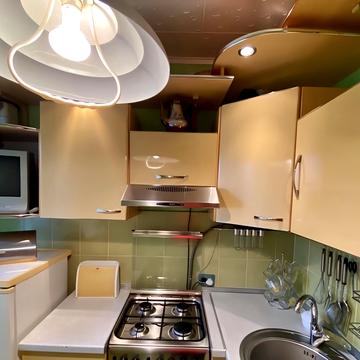 Степана Тільги вул. (Революційна), 32