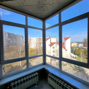 Володимира Івасюка вул., 78