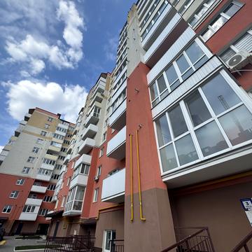 Володимира Великого вул., 17