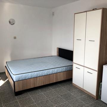 В.Івасюка, 3