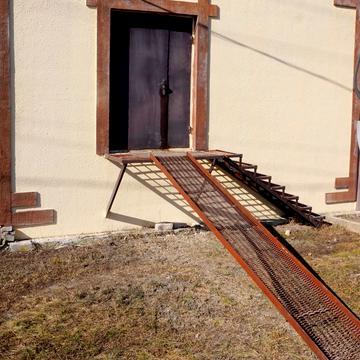 Ткачівська, 57