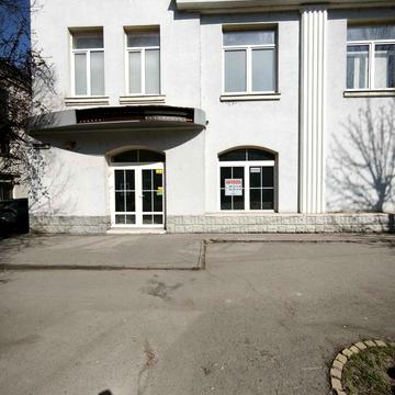 Івана Чендея вул., 40