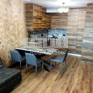 Предславинська вул., 42-А