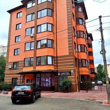 Миру вул., 16