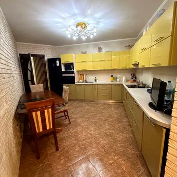 Кленова вул., 2а