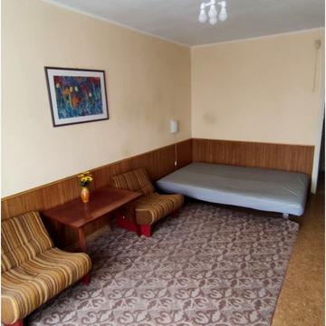 Романа Ратушного вул. (Волгоградська), 27