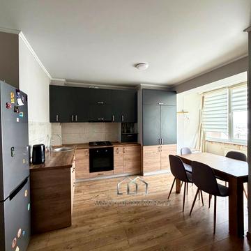 Академіка Шалімова вул., 70/2