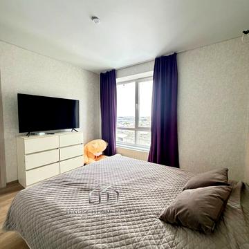 Академіка Шалімова вул., 70/2