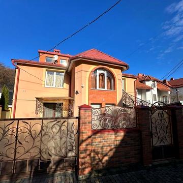 Соколина вул., 40
