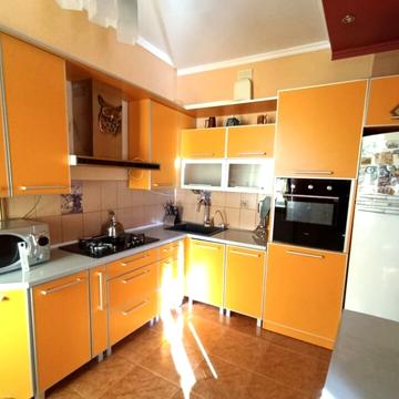 Котляревського вул., 11