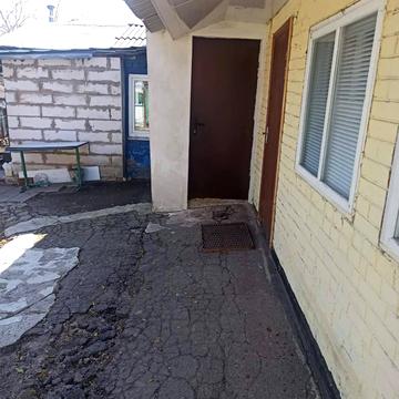 Підмонастирська вул., 51